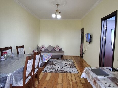 2 otaqlı köhnə tikili - Azadlıq Prospekti m. - 40 m²