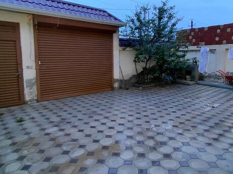 5 otaqlı həyət evi/bağ evi - Masazır q. - 215 m²