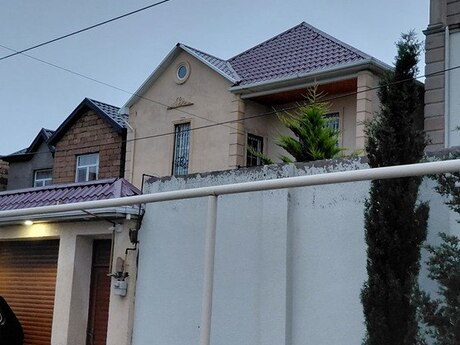 5 otaqlı həyət evi/bağ evi - Masazır q. - 215 m²