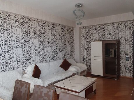 2 otaqlı yeni tikili - 7-ci mikrorayon q. - 93 m²
