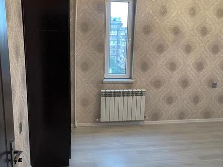 2 otaqlı köhnə tikili - Yeni Günəşli q. - 42 m²