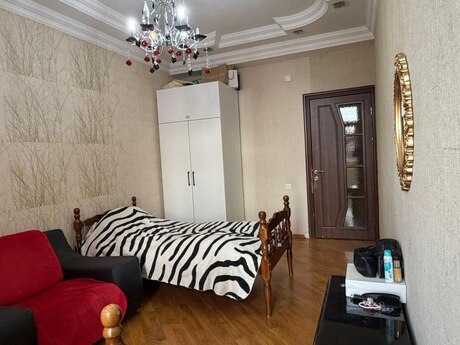 3 otaqlı yeni tikili - 20 Yanvar m. - 80 m²