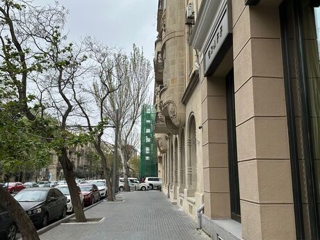 3 otaqlı köhnə tikili - Sahil m. - 120 m²