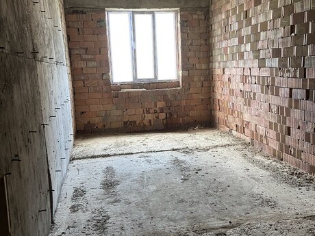 4 otaqlı yeni tikili - Mehdiabad q. - 141 m²