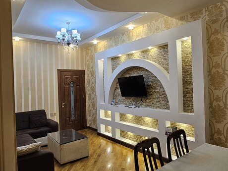 1 otaqlı yeni tikili - Yeni Yasamal q. - 55 m²