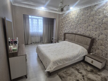 3 otaqlı köhnə tikili - 7-ci mikrorayon q. - 85 m²