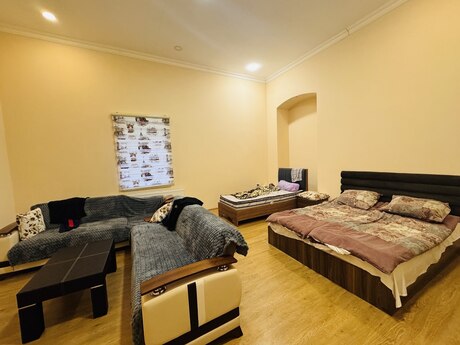 1 otaqlı köhnə tikili - Sahil m. - 65 m²