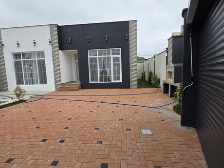 4 otaqlı həyət evi/bağ evi - Şüvəlan q. - 160 m²