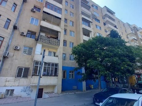3 otaqlı köhnə tikili - Elmlər Akademiyası m. - 79.9 m²