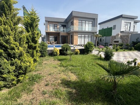 6 otaqlı həyət evi/bağ evi - Mərdəkan q. - 300 m²
