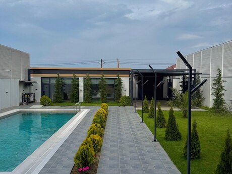 6 otaqlı həyət evi/bağ evi - Mərdəkan q. - 400 m²
