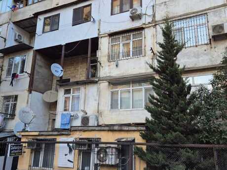 2 otaqlı köhnə tikili - İnşaatçılar m. - 65 m²
