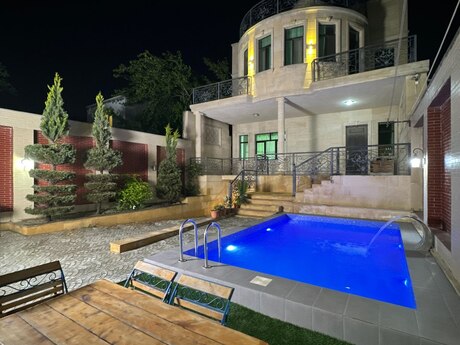 7 otaqlı həyət evi/bağ evi - Badamdar q. - 500 m²