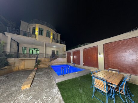 7 otaqlı həyət evi/bağ evi - Badamdar q. - 500 m²