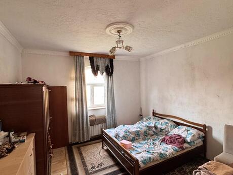 5 otaqlı həyət evi/bağ evi - Şüvəlan q. - 300 m²