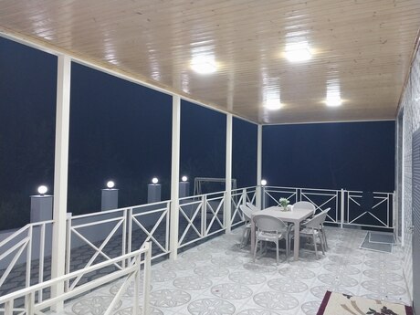 4 otaqlı həyət evi/bağ evi - Quba - 160 m²