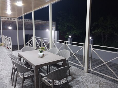 4 otaqlı həyət evi/bağ evi - Quba - 160 m²