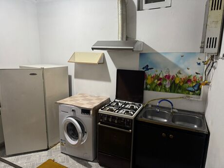 2 otaqlı həyət evi/bağ evi - Avtovağzal m. - 140 m²