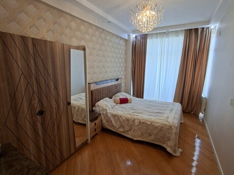 4 otaqlı yeni tikili - Elmlər Akademiyası m. - 110 m²