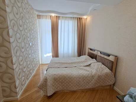 4 otaqlı yeni tikili - Elmlər Akademiyası m. - 110 m²