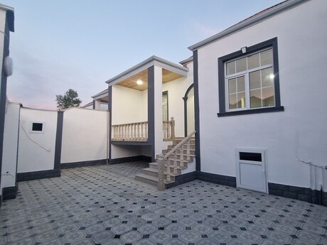 4 otaqlı həyət evi/bağ evi - Maştağa q. - 118 m²
