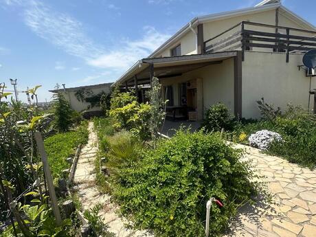 6 otaqlı həyət evi/bağ evi - Hövsan q. - 140 m²