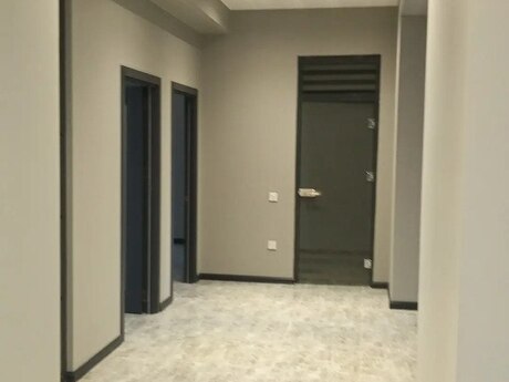 7 otaqlı yeni tikili - Azadlıq Prospekti m. - 216 m²