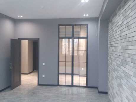 7 otaqlı yeni tikili - Azadlıq Prospekti m. - 216 m²