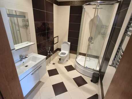 4 otaqlı yeni tikili - Nizami m. - 200 m²