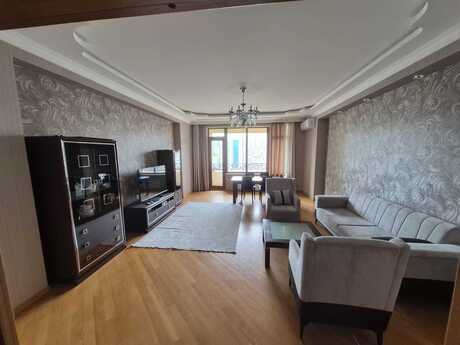 4 otaqlı yeni tikili - Nizami m. - 200 m²