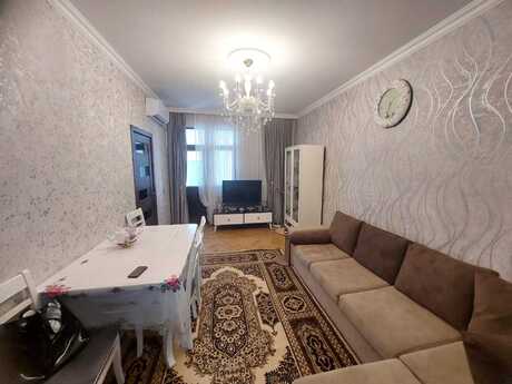 3 otaqlı köhnə tikili - 7-ci mikrorayon q. - 55 m²