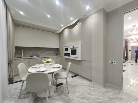 3 otaqlı yeni tikili - Nəsimi r. - 140 m²