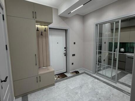 2 otaqlı yeni tikili - 8 Noyabr m. - 70 m²