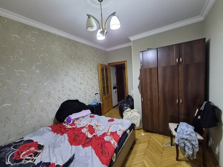 2 otaqlı köhnə tikili - Əhmədli m. - 70 m²