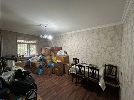3 otaqlı köhnə tikili - Həzi Aslanov m. - 60 m²