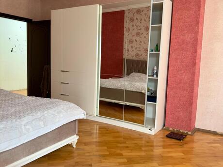 3 otaqlı yeni tikili - İnşaatçılar m. - 140 m²