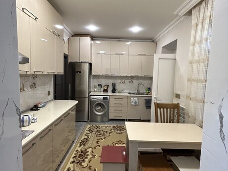 2 otaqlı köhnə tikili - Xətai r. - 60 m²