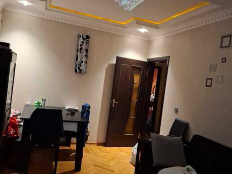 2 otaqlı köhnə tikili - Memar Əcəmi m. - 60 m²