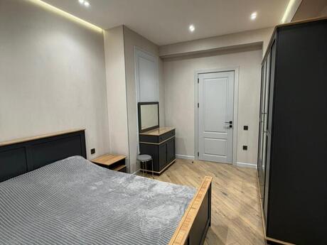 2 otaqlı yeni tikili - 8 Noyabr m. - 65 m²