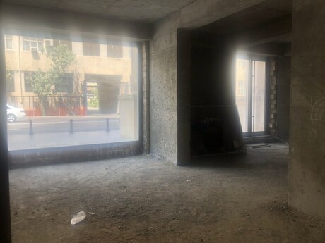 Obyekt - 28 May m. - 2100 m²