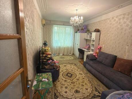 4 otaqlı köhnə tikili - Yeni Günəşli q. - 100 m²