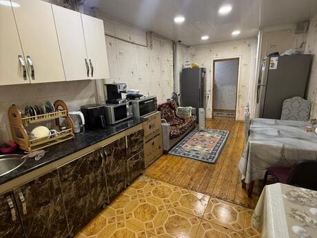 4 otaqlı köhnə tikili - Yeni Günəşli q. - 100 m²