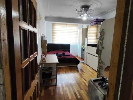 2 otaqlı köhnə tikili - Həzi Aslanov q. - 45 m²