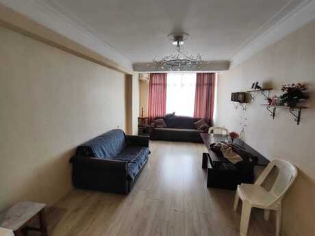 2 otaqlı köhnə tikili - Həzi Aslanov q. - 45 m²