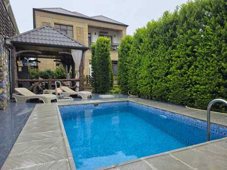 5 otaqlı həyət evi/bağ evi - Buzovna q. - 150 m²