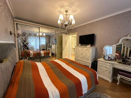 4 otaqlı köhnə tikili - İçəri Şəhər m. - 140 m²