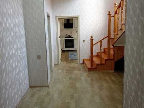 5 otaqlı həyət evi/bağ evi - Zabrat q. - 1 m²