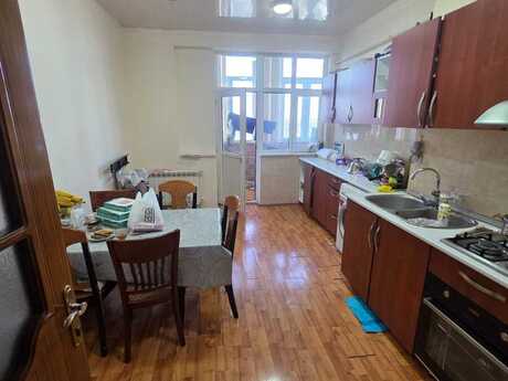 3 otaqlı yeni tikili - Azadlıq Prospekti m. - 135 m²