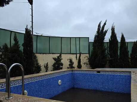 6 otaqlı həyət evi/bağ evi - Mərdəkan q. - 460 m²