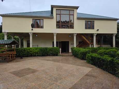 6 otaqlı həyət evi/bağ evi - Mərdəkan q. - 460 m²